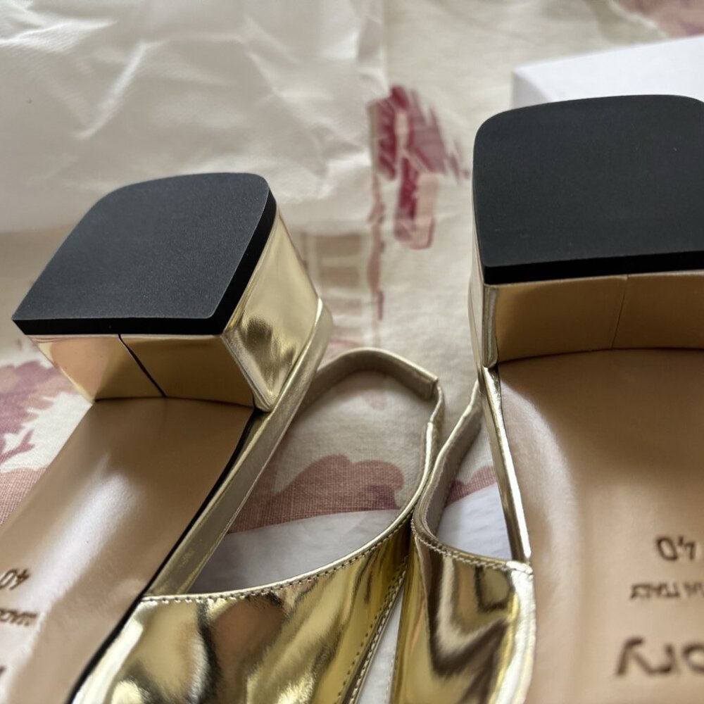 Theory New Block Heel Women’s Leather Slingback shoes in Gold - Picture 6 of 8